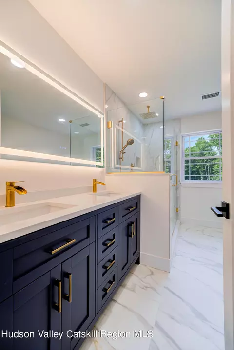 Bath - 3 Calico Ways, Wallkill, NY 12589 photo 6 of 10