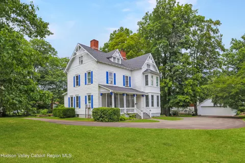 12 Edith Ave, Saugerties, NY 12477