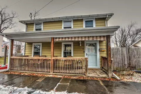 38 Russell St, Saugerties, NY 12477