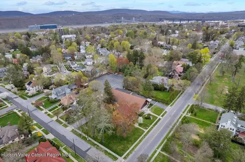 View/Area - 93 Hooker Ave, Poughkeepsie, NY 12601 photo 1 of 2