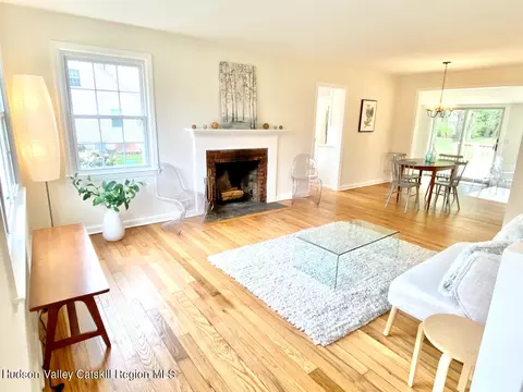 Living - 11 Pine Tree Dr, Poughkeepsie, NY 12603 photo 1 of 6