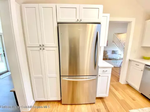 Kitchen - 11 Pine Tree Dr, Poughkeepsie, NY 12603 photo 3 of 4