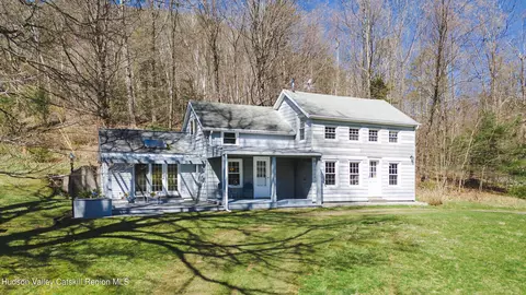 41 Becker Rd, Saugerties, NY 12477