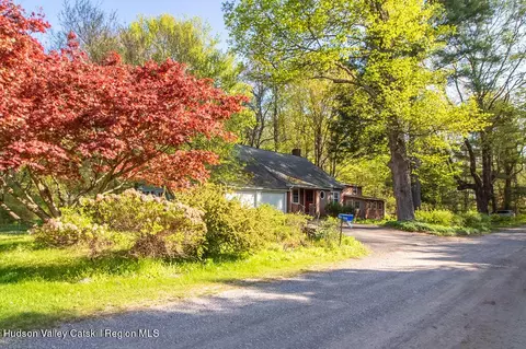 19 Barberry Rd, Marbletown, NY 12401