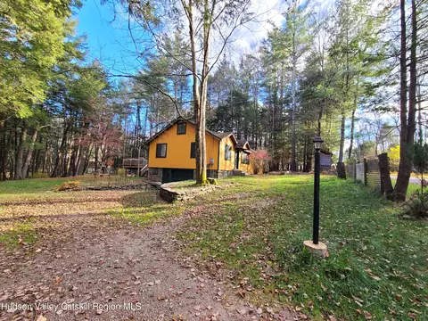 16 Dietrich Pl, Smallwood, NY 12778