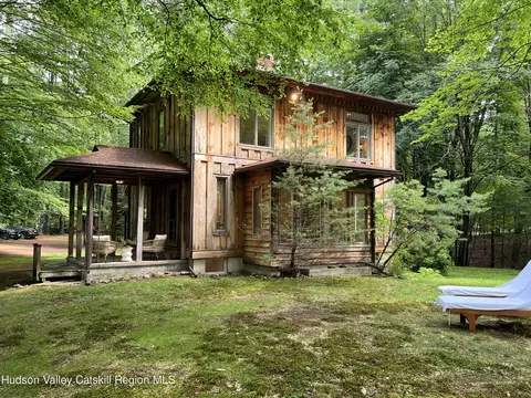 45 Rose Ln, Woodstock, NY 12498