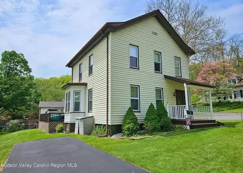 79 Lindsley Ave, Kingston, NY 12401