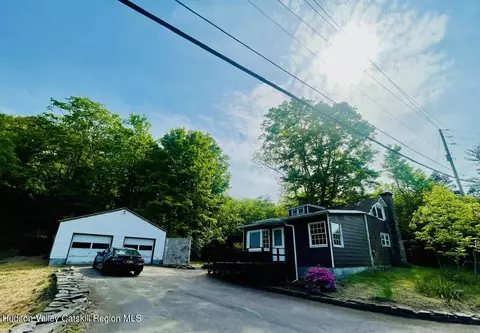 761 Route 212, Saugerties, NY 12477