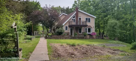 790 Lucas Ave, Hurley, NY 12443