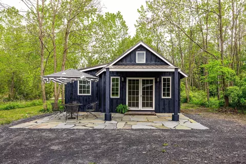 15 Dutcher Rd, Shandaken, NY 12480