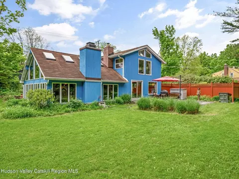 11 George Sickle Rd, Saugerties, NY 12477