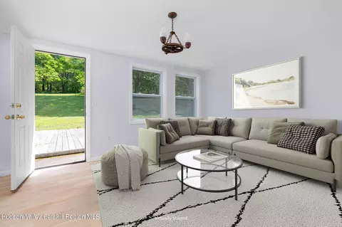Living - 19 Robert Rd, Poughkeepsie, NY 12603 photo 1 of 3
