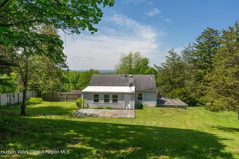 Exterior - 19 Robert Rd, Poughkeepsie, NY 12603 photo 2 of 4