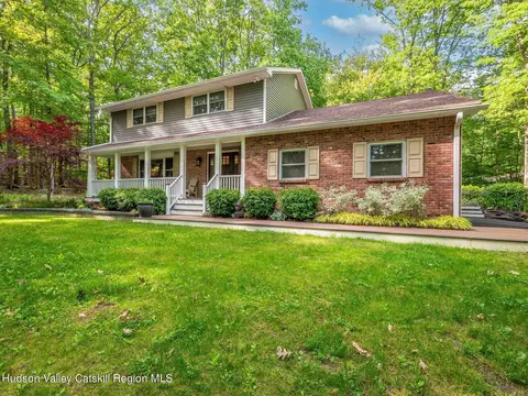 51 Parker Ln, Shokan, NY 12481