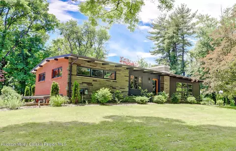 140 Sherry Ln, Kingston, NY 12401