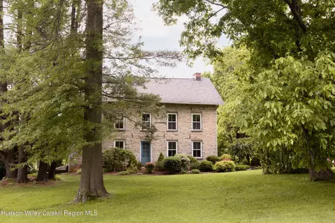 1655 Old Kings Rd, Saugerties, NY 12477