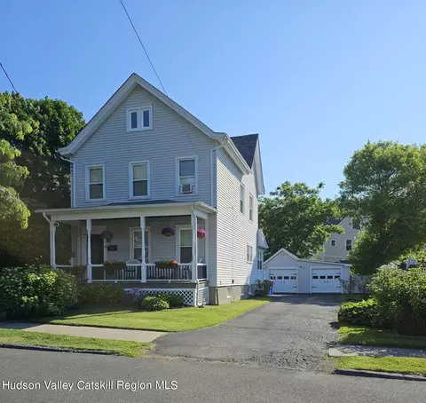 82 Crane St, Kingston, NY 12401