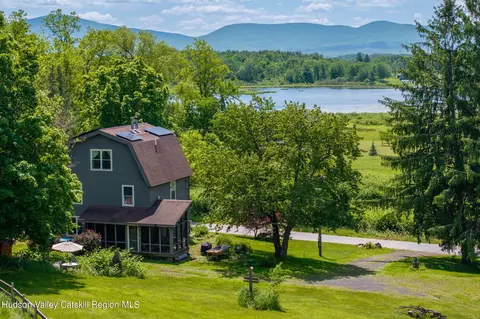 67 Jaycox Rd, Medusa, NY 12120