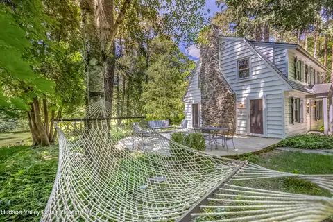 323 Wittenberg Rd, Bearsville, NY 12409