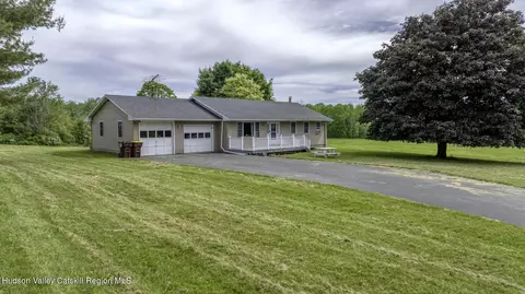 570 West Rd, Greenville, NY 12083