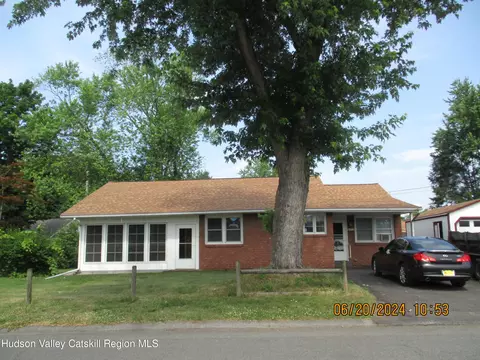 611 Plainfield St, Kingston, NY 12401