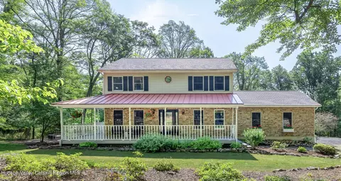 383 Cox Rd, Pine Bush, NY 12566