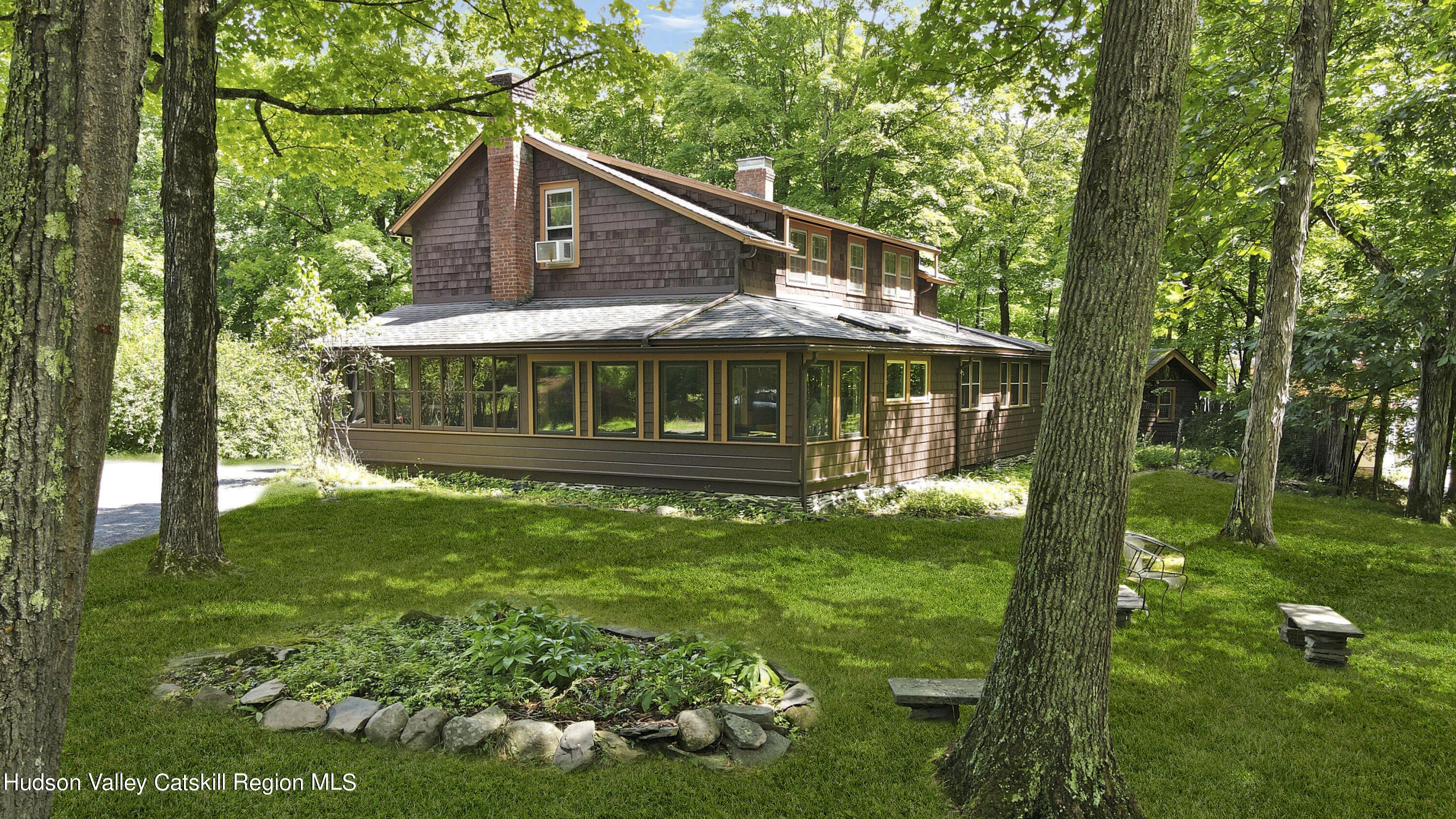 28 Lower Byrdcliffe Rd  