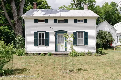 35 County Route 351, Medusa, NY 12120