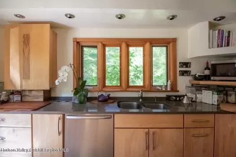 181 Silver Hollow Rd, Willow, NY 12495 photo 10
