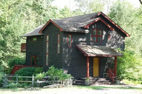 181 Silver Hollow Rd, Willow, NY 12495