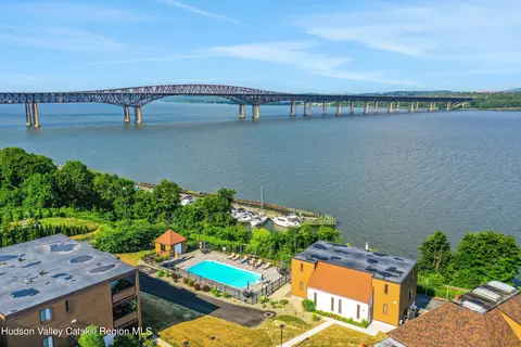 350 Water St # 2-10, Newburgh, NY 12550