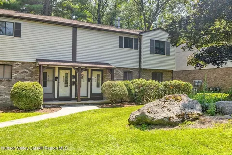 294 Village Ct, Kingston, NY 12401
