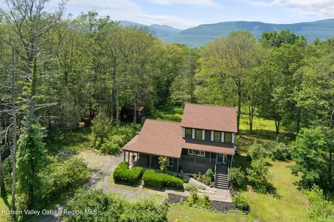 178 Rivka Rd, Saugerties, NY 12477