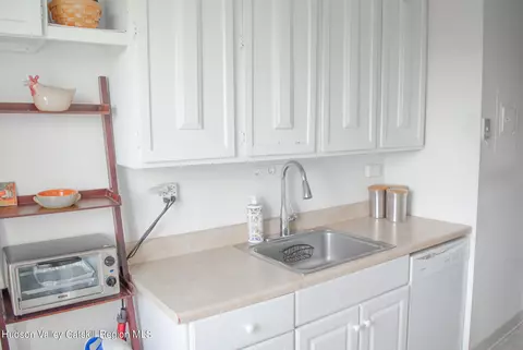 160 Academy St, Poughkeepsie, NY 12601 photo 13
