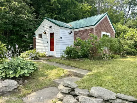 293 Main St, Pine Hill, NY 12465