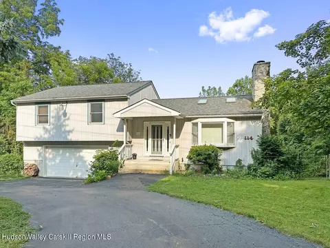 114 Hurley Rd, Salt Point, NY 12578