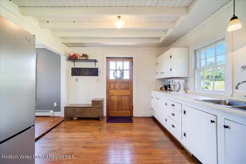 Entry Way - 2184 Bruynswick Rd, Wallkill, NY 12589 photo 1 of 3