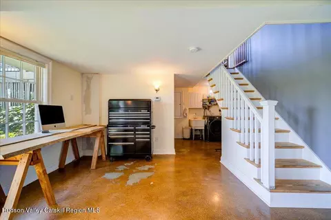 Entry Way - 2184 Bruynswick Rd, Wallkill, NY 12589 photo 3 of 3