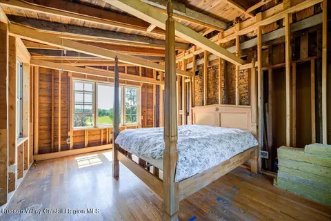 Bedroom - 2184 Bruynswick Rd, Wallkill, NY 12589 photo 7 of 7