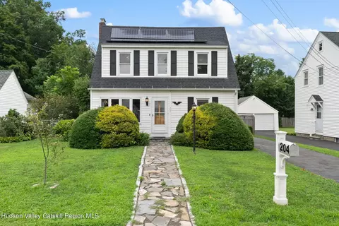204 Hinsdale St, Kingston, NY 12401