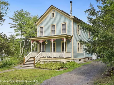 39 Lake Hill Rd, Kingston, NY 12401