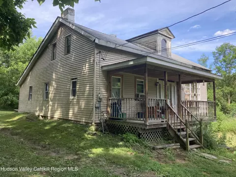 1605 Albany Post Rd, Wallkill, NY 12589