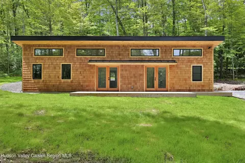 263 High Falls Rd, Saugerties, NY 12477