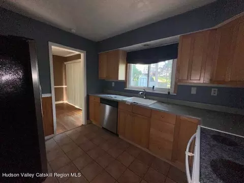 Kitchen - 4 Merrick Rd, Poughkeepsie, NY 12601 photo 1 of 2