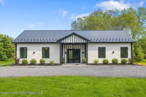 88 Piazza Rd, Kerhonkson, NY 12446