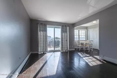 Living - 6 Colonial Rd #46, Beacon, NY 12508 photo 2 of 4