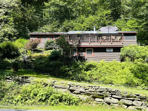 106 Huron Trl, Big Indian, NY 12410