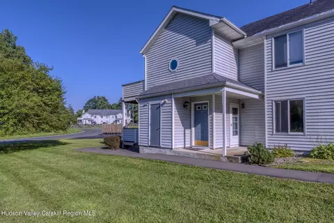 3 Rock Maple Rd, Saugerties, NY 12477