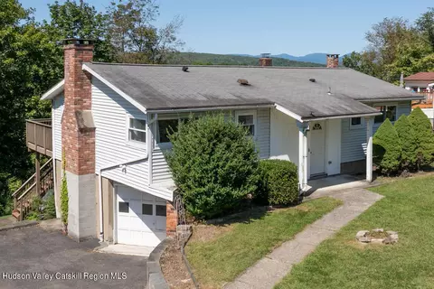 548 Mountain View Ave, Hurley, NY 12443
