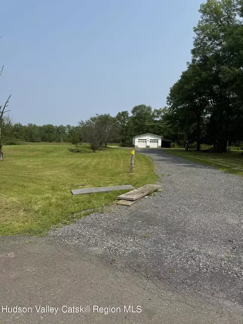 287 Lauren Tice Rd, Saugerties, NY 12477